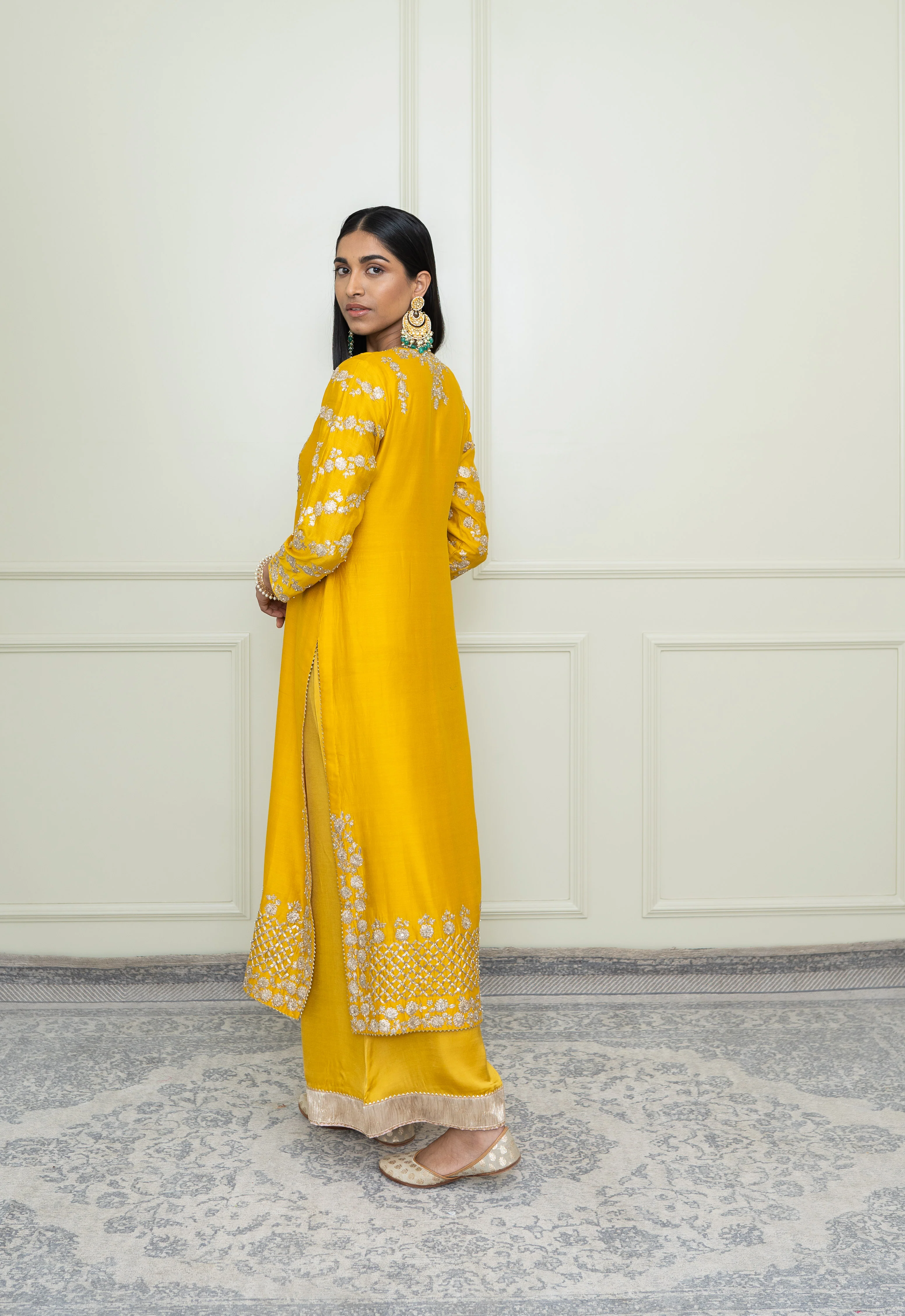 Aarvi- Glaze Mustard Tilla Embroidered Kurta Set - Image 3