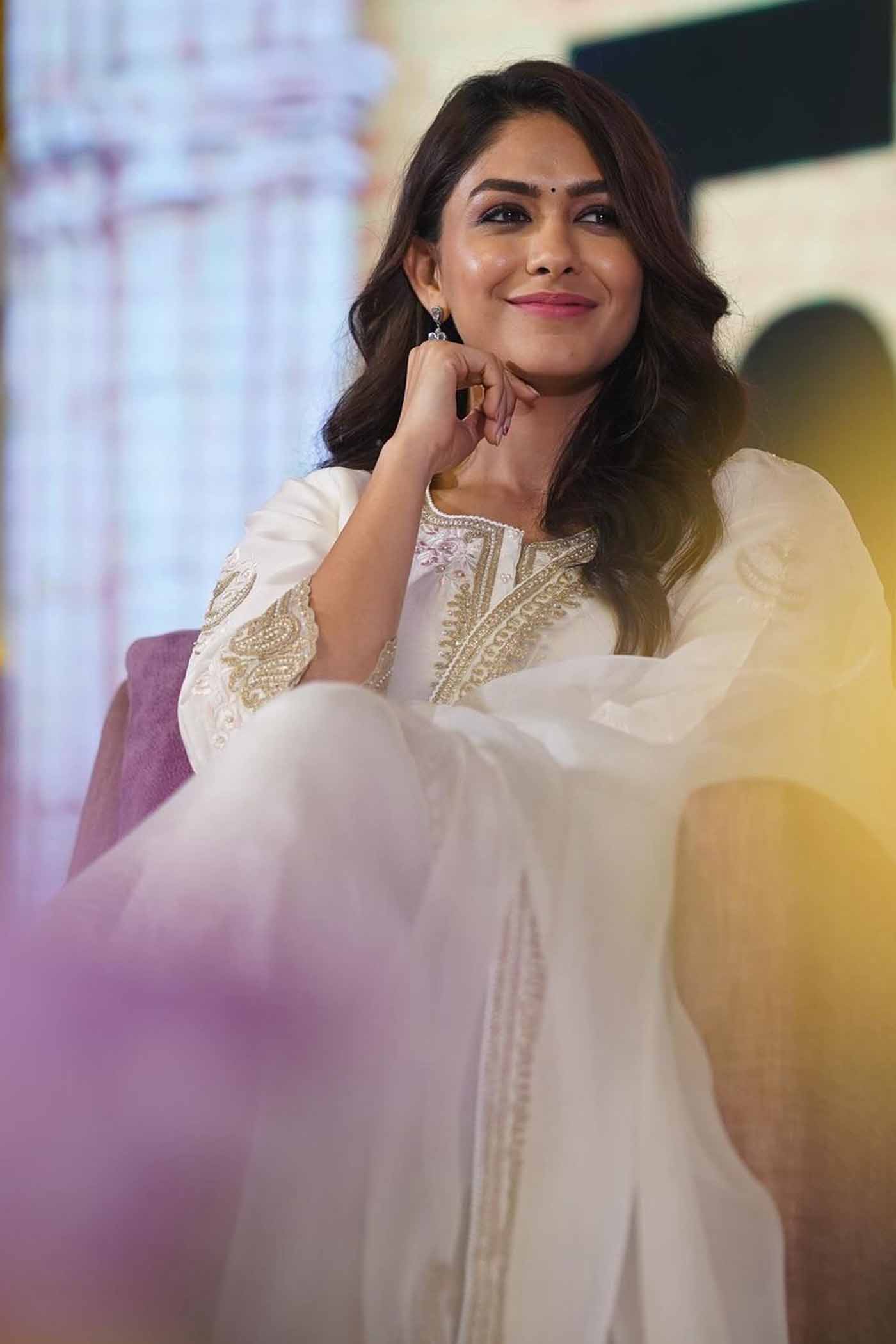 Mrunal Thakur in Faria - Daisy Ivory Short Anarkali with Chooridaar and Dupatta - Image 4