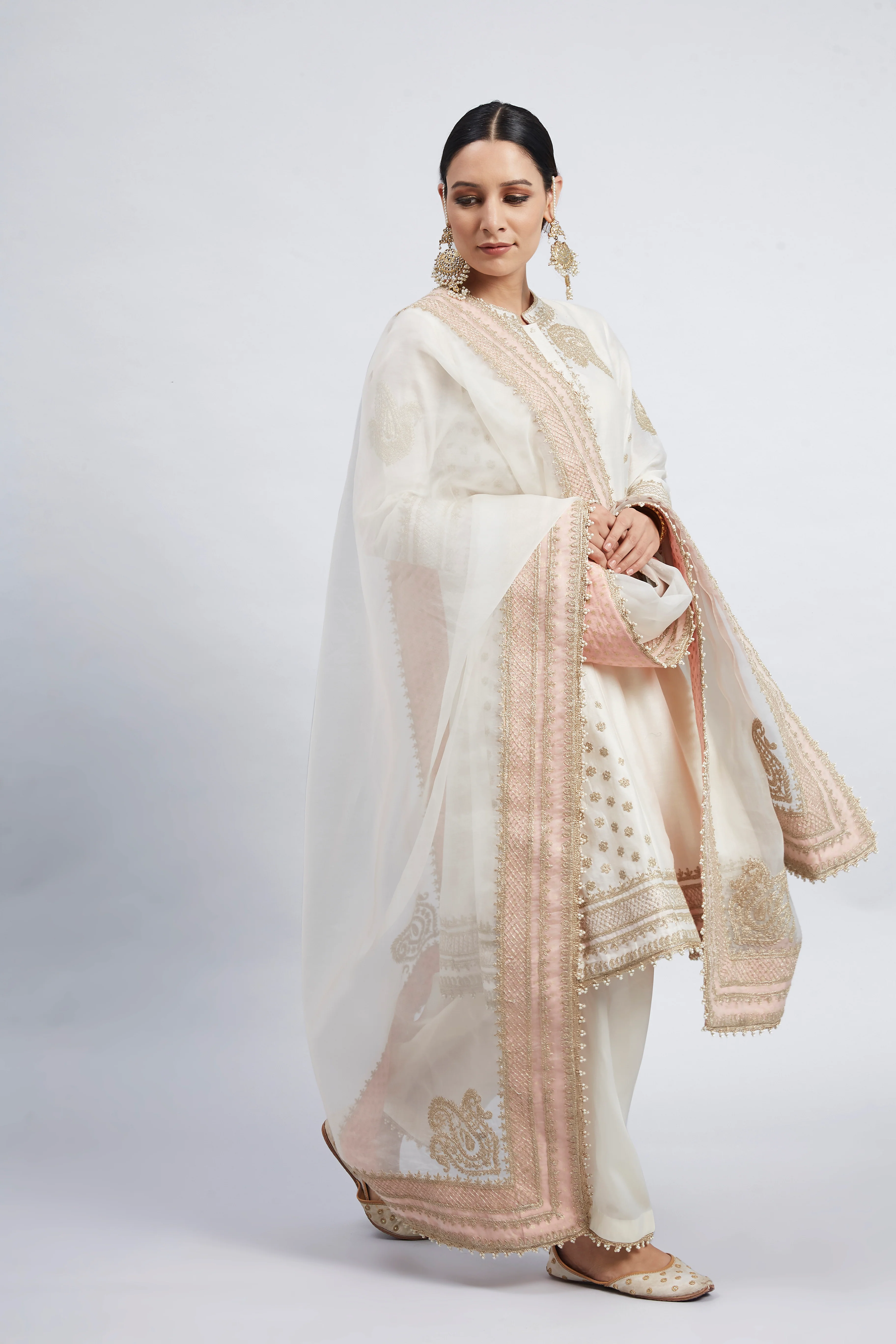 Naazira- Daisy Ivory Tilla Embroidered Kurta Set - Image 5