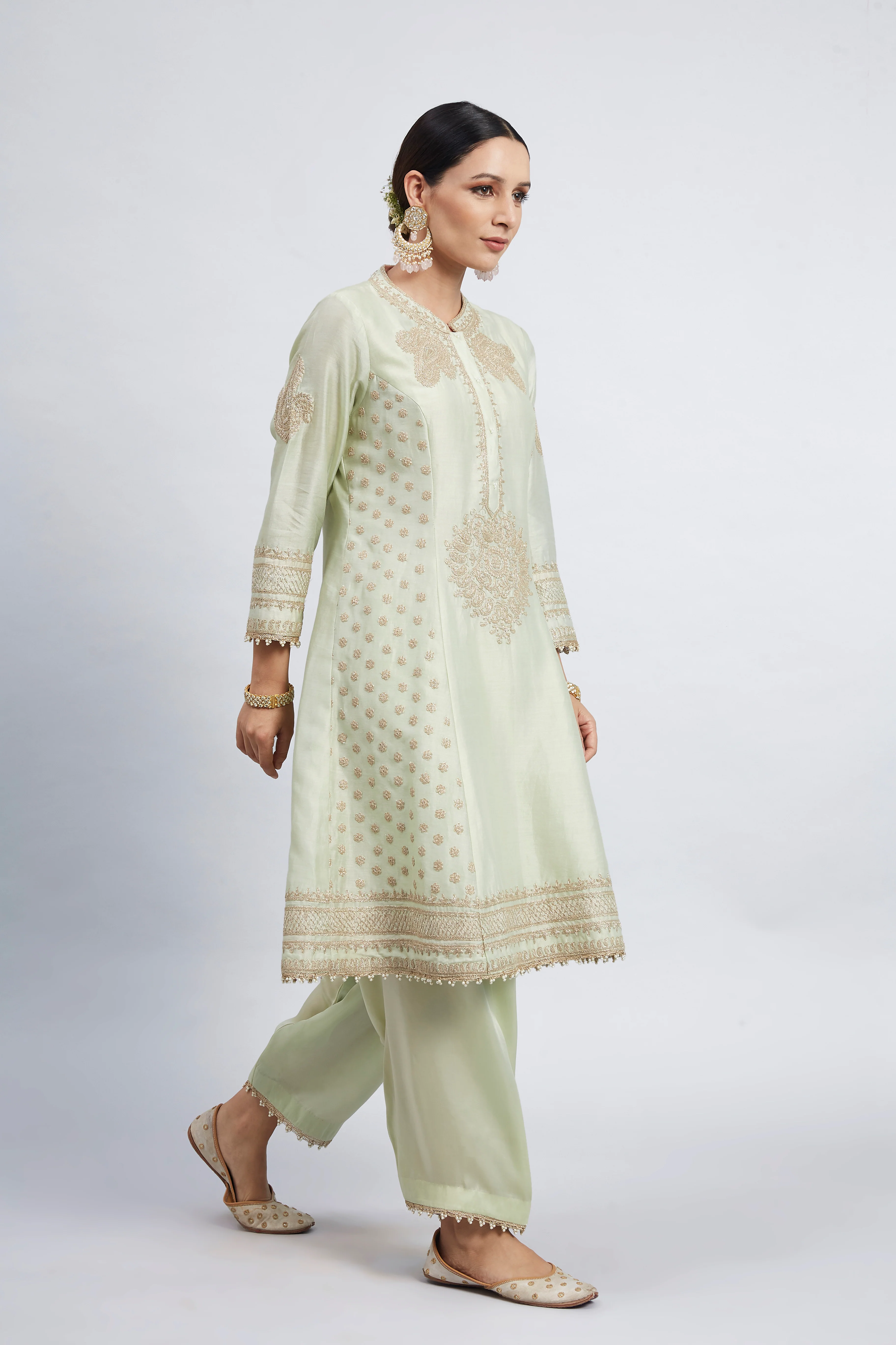 Naazira- Mint Green Tilla Embroidered Kurta Set - Image 3