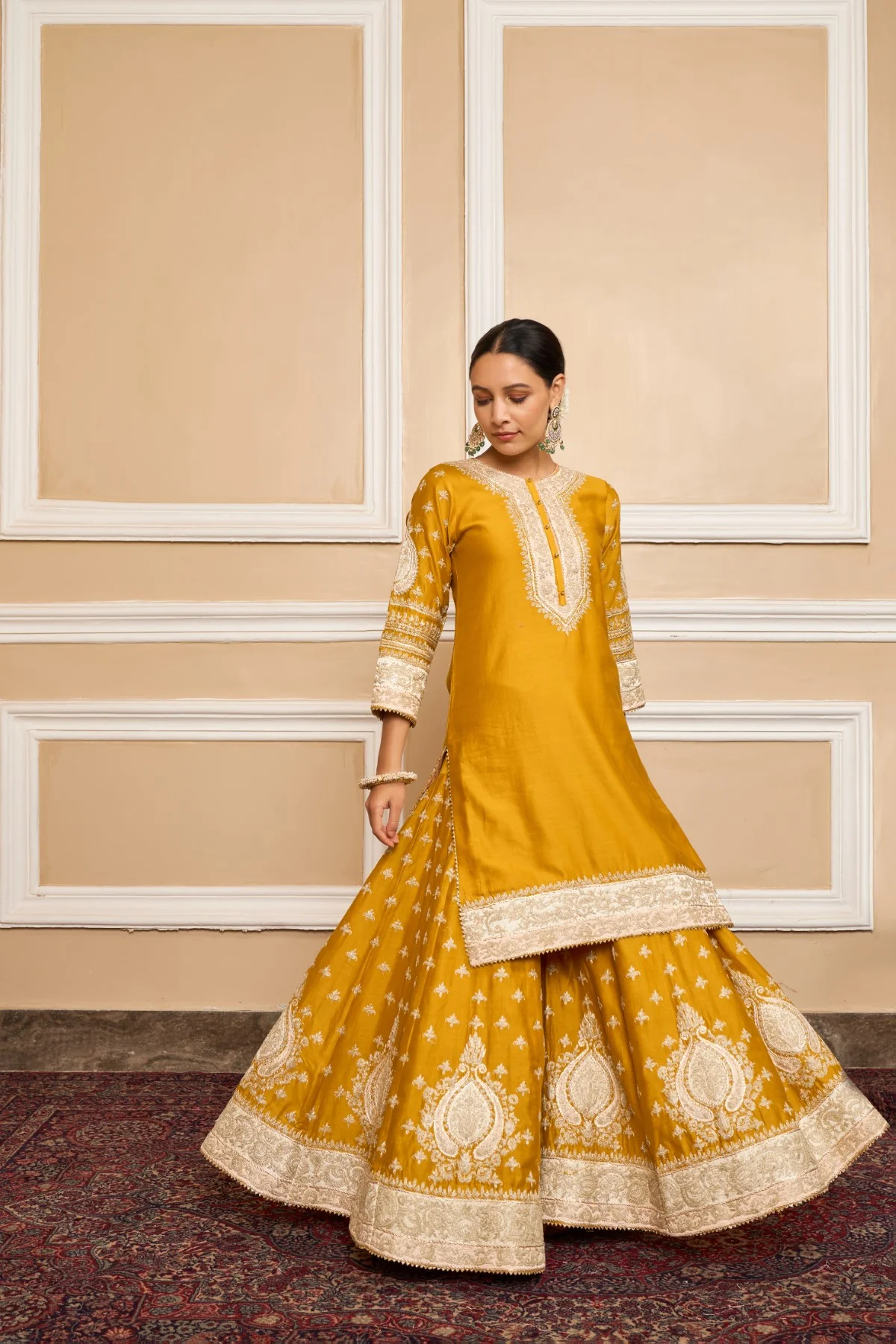 Aashi Wadhwa In RAINA - Glaze Mustard SHORT KURTA WITH SHARARA AND ODHNI - Image 7
