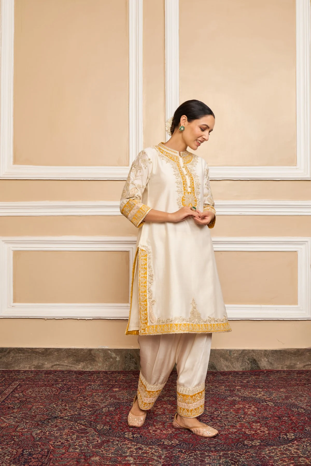 RESHAM - DAISY IVORY SHORT KURTA WITH SALWAR AND DUPATTA - Image 3