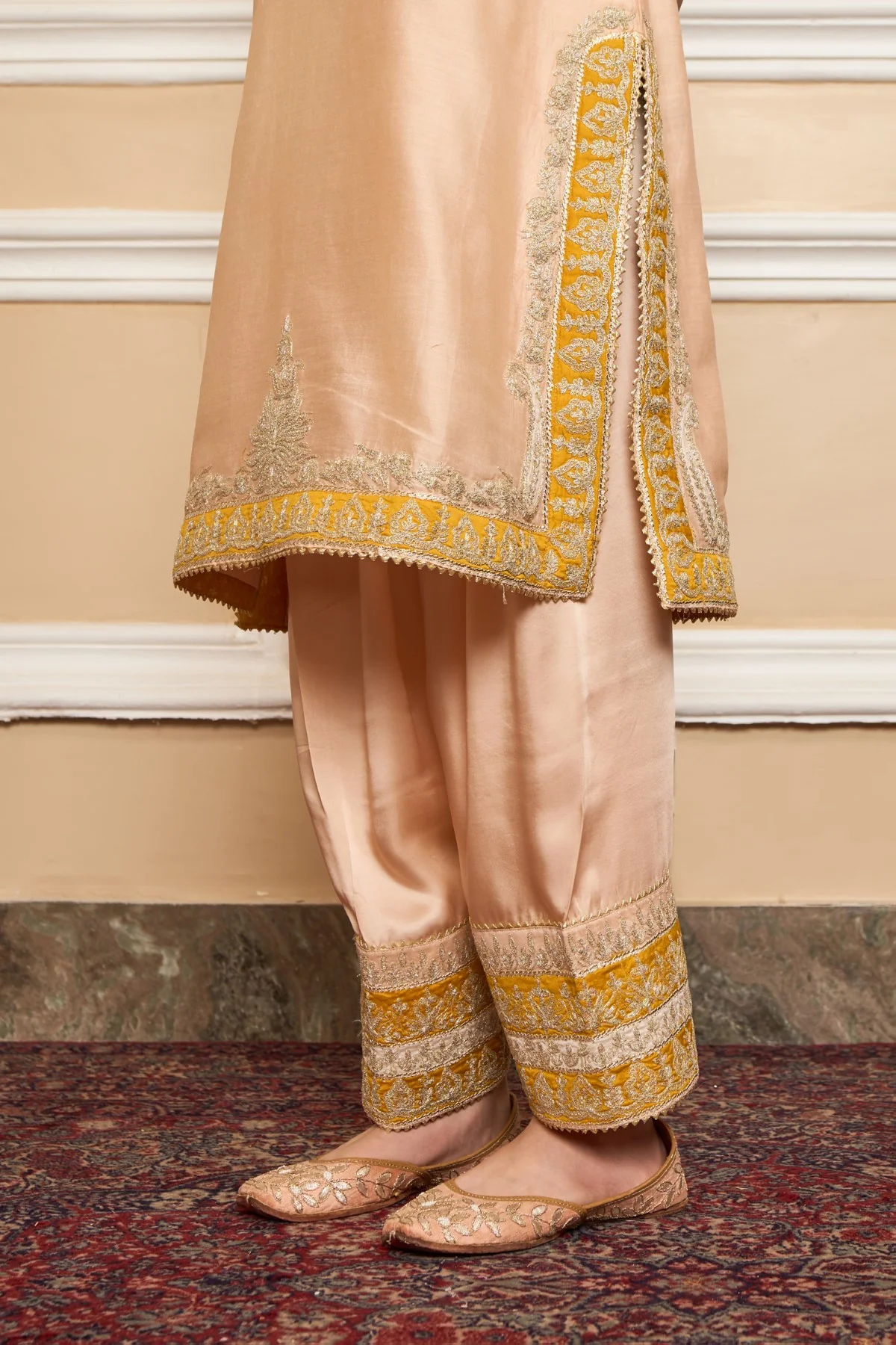 RESHAM - ROSEPINK SHORT KURTA WITH SALWAR AND DUPATTA - Image 6