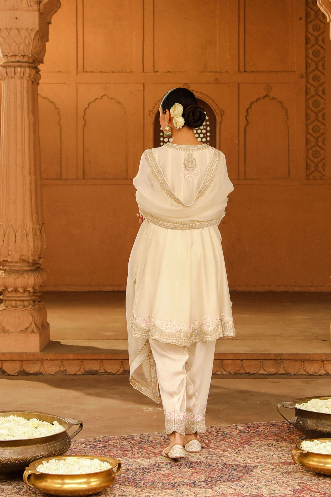 Mrunal Thakur in Faria - Daisy Ivory Short Anarkali with Chooridaar and Dupatta - Image 12