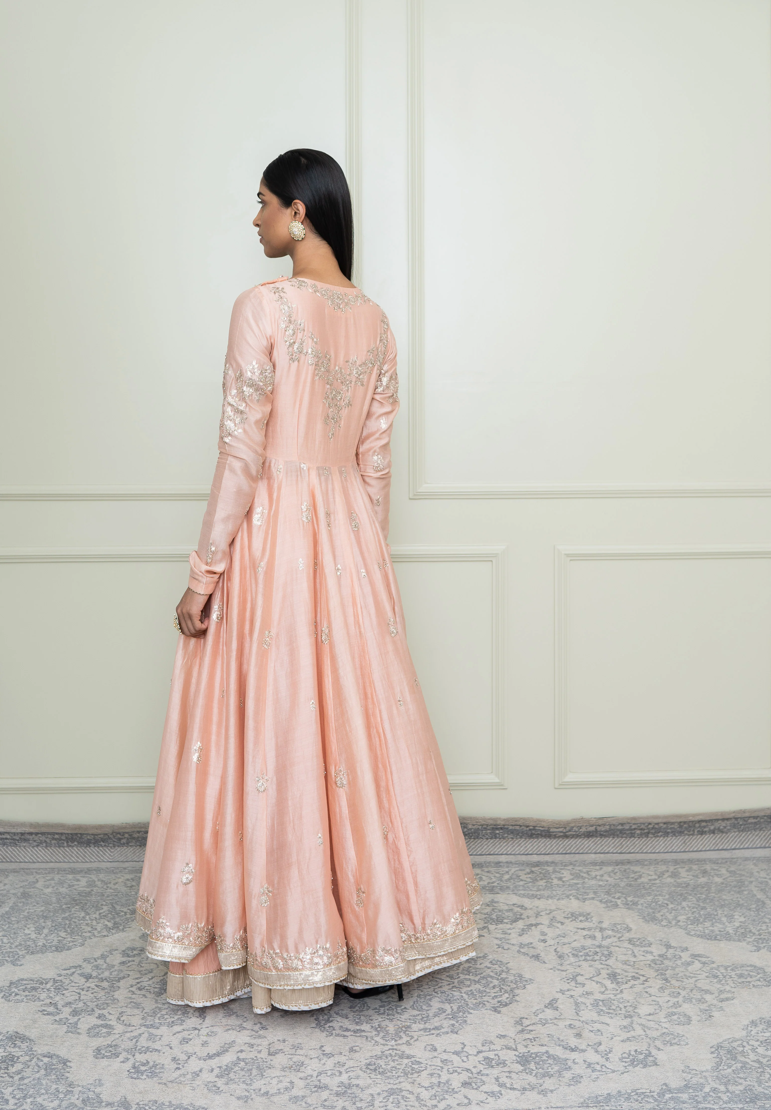 Taarini-Pearl Pink Tilla Embroidered Anarkali Set - Image 3