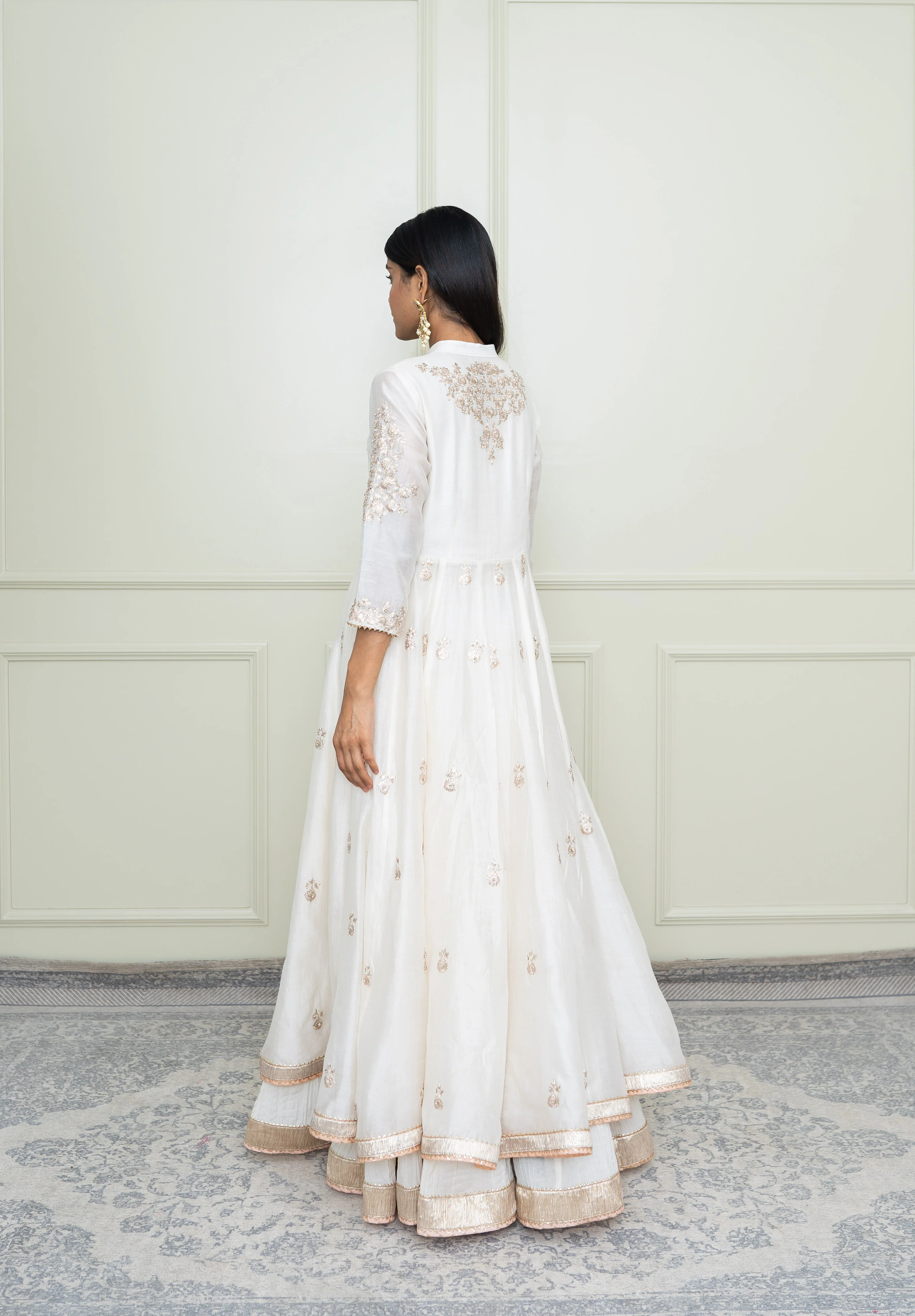 Taveshi-Daisy Ivory Pearl Embroidered Anarkali Set - Image 3