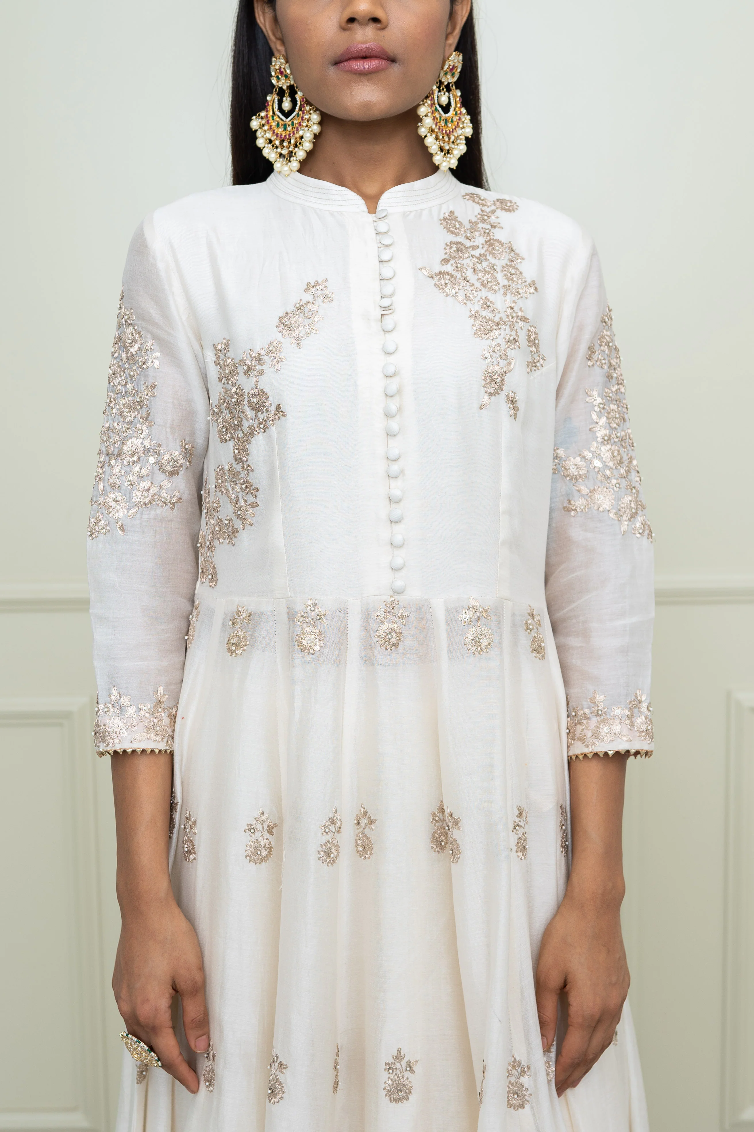 Taveshi-Daisy Ivory Pearl Embroidered Anarkali Set - Image 4